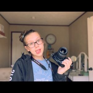 Meet your Posher, Eva